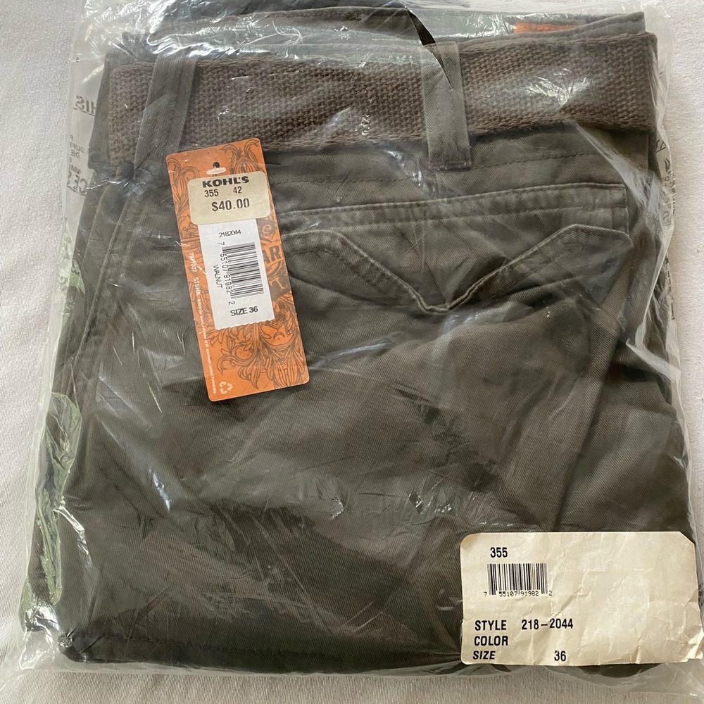 Men’s size 36 Lee Dungarees Walnut colored cargo Pants with Belt - Picture 1 of 3